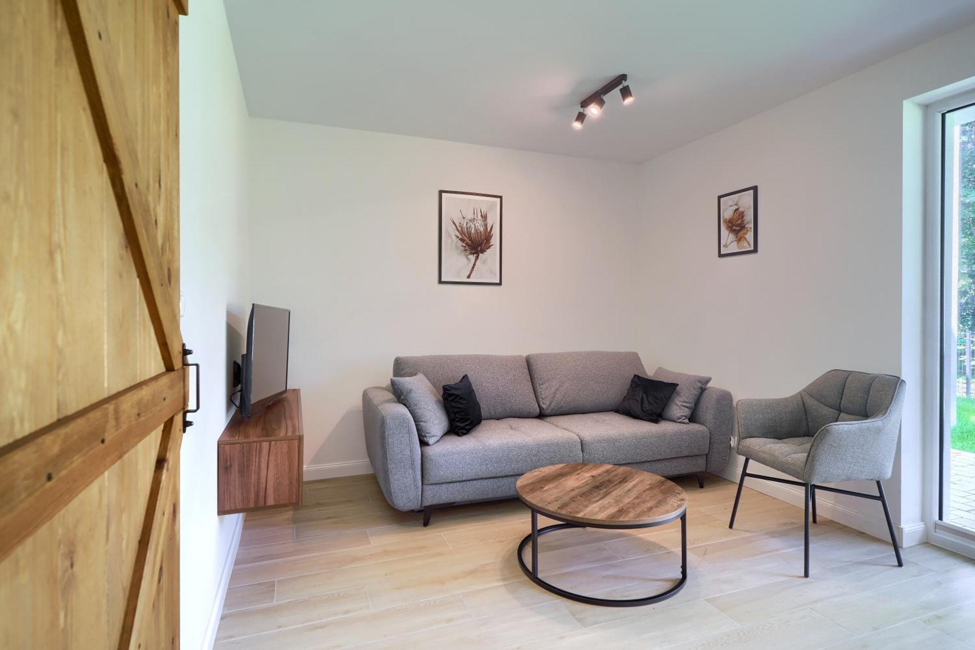 Apartamenty 7 Debow Pleśna Exteriér fotografie