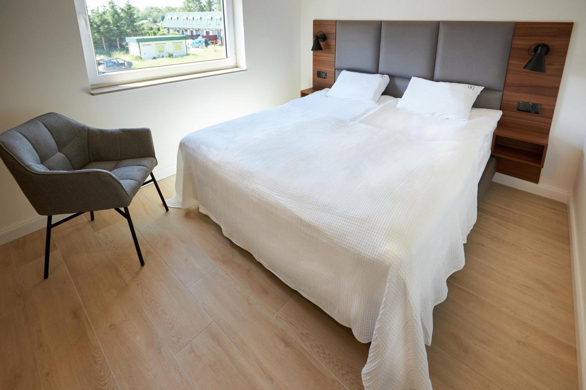 Apartamenty 7 Debow Pleśna Exteriér fotografie